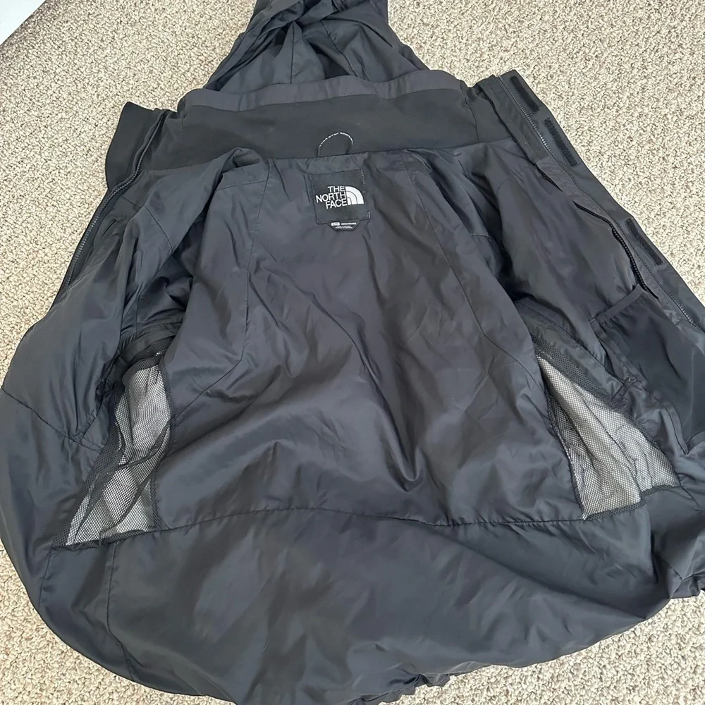 The North Face Never Stop Exploring Hiking Jacket